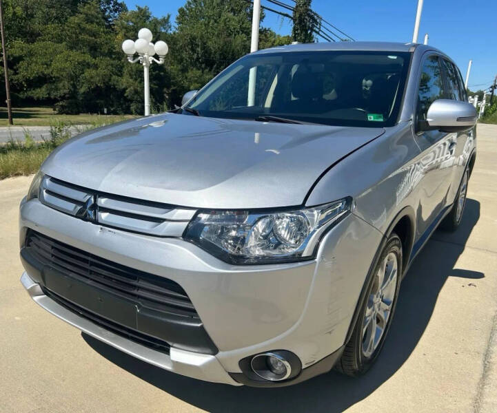 2015 Mitsubishi Outlander SE