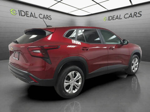 2025 Chevrolet Trax LS