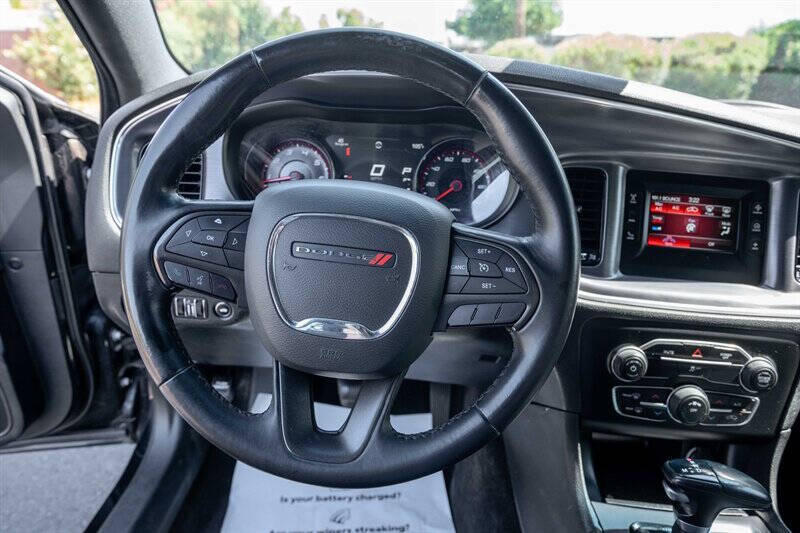 2017 Dodge Charger SE