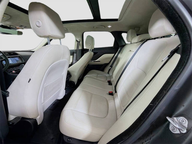 2020 Jaguar F-PACE 25t Prestige