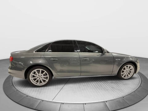 2016 Audi A4 2.0T quattro Premium Plus