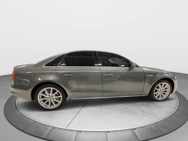 2016 Audi A4 2.0T quattro Premium Plus