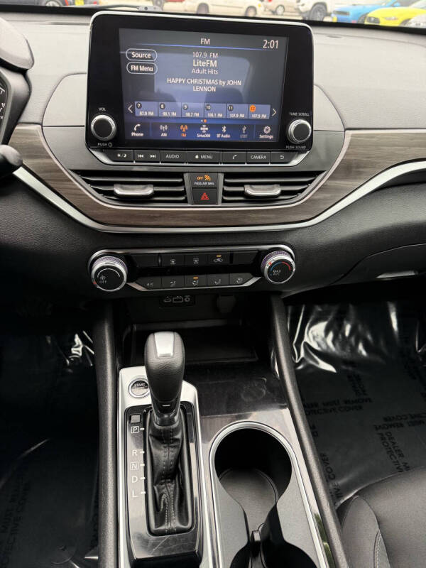 2024 Nissan Altima 2.5 SV