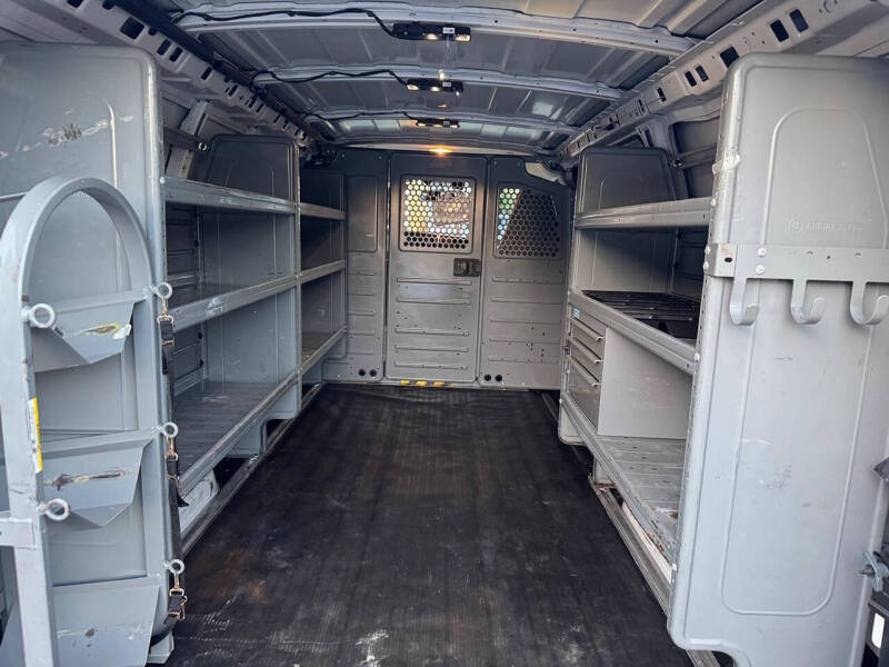 2017 Chevrolet Express 2500