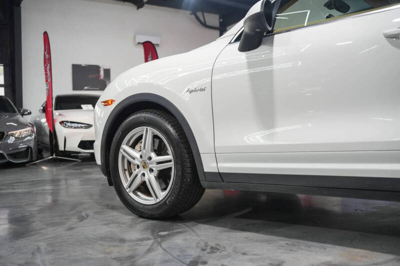 2014 Porsche Cayenne S Hybrid