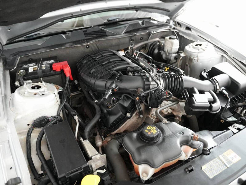 2012 Ford Mustang V6