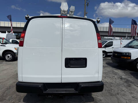 2018 GMC Savana 2500