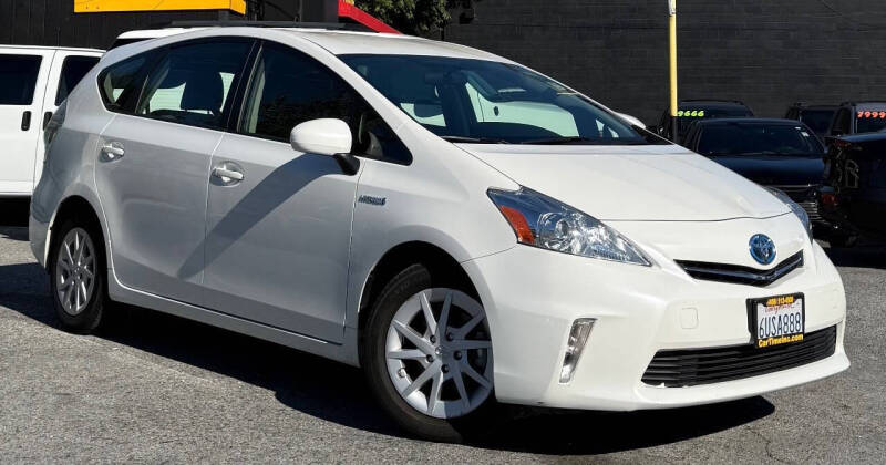 2012 Toyota Prius v Three