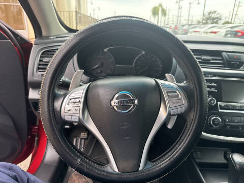 2017 Nissan Altima 2.5 SR