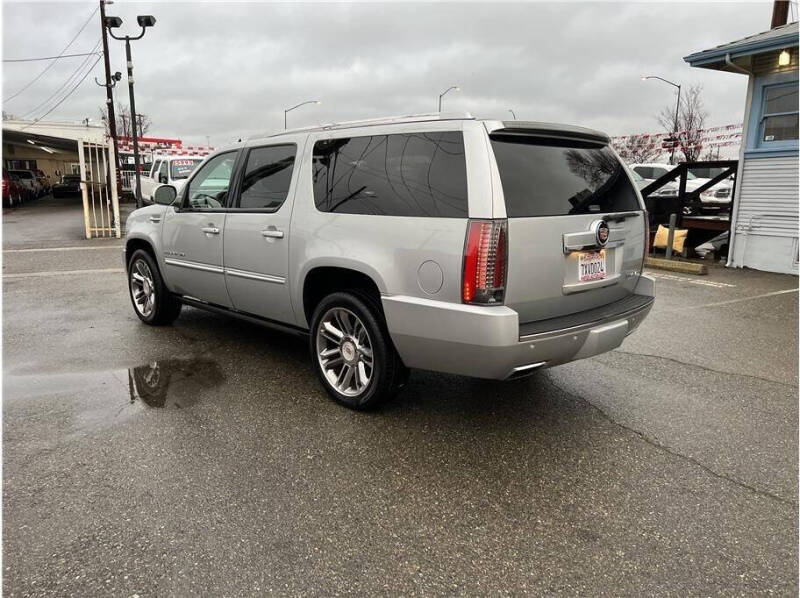 2013 Cadillac Escalade ESV Premium
