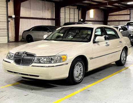 2002 Lincoln Town Car Cartier