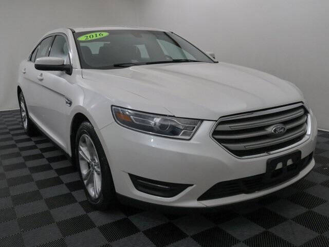 2016 Ford Taurus SEL