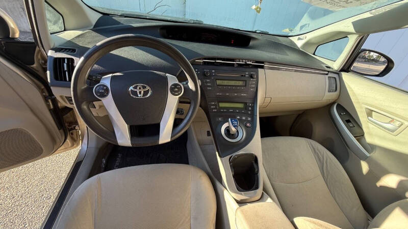 2011 Toyota Prius Two