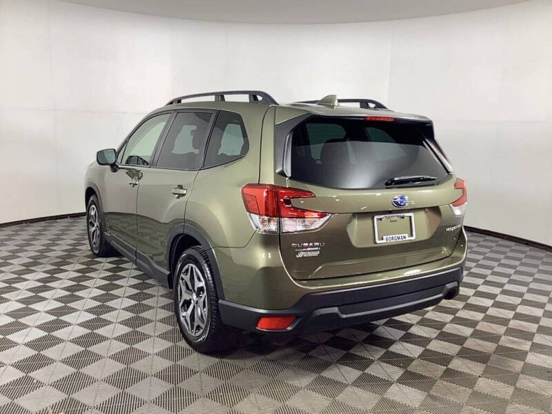 2022 Subaru Forester Premium