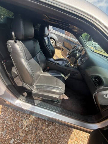 2018 Dodge Challenger SXT Plus