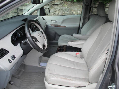 2011 Toyota Sienna