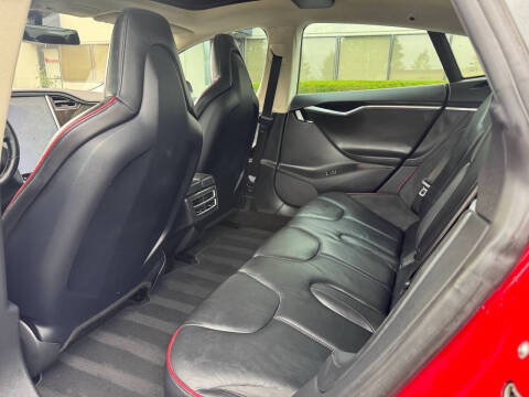 2013 Tesla Model S Performance