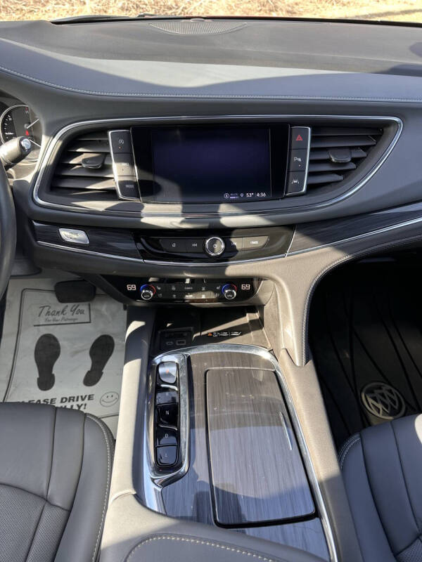 2023 Buick Enclave Premium