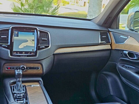 2017 Volvo XC90 T6 Inscription