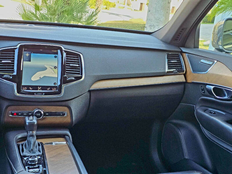 2017 Volvo XC90 T6 Inscription