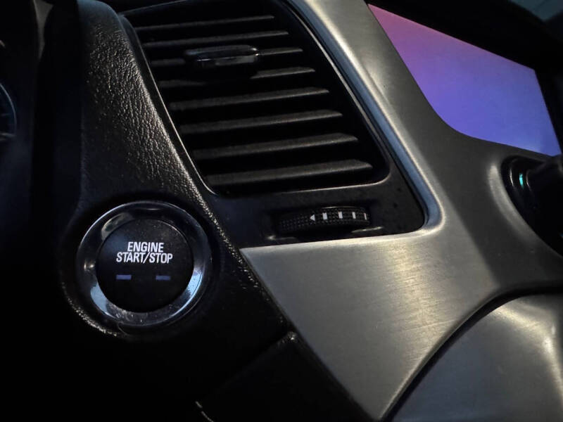 2017 GMC Yukon XL SLT