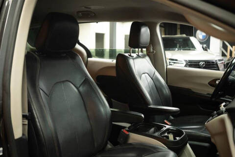 2019 Chrysler Pacifica Touring L
