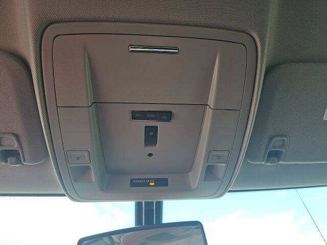 2023 Chevrolet Silverado 6500HD