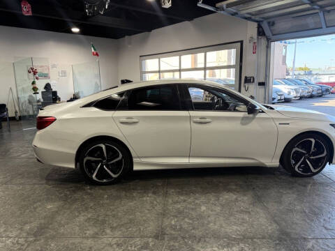 2022 Honda Accord Hybrid Sport
