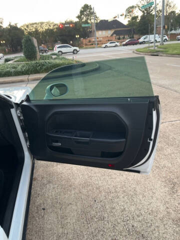 2013 Dodge Challenger SXT