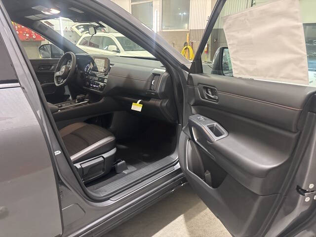 2025 Nissan Pathfinder Rock Creek