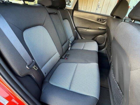 2020 Hyundai Kona SEL Plus