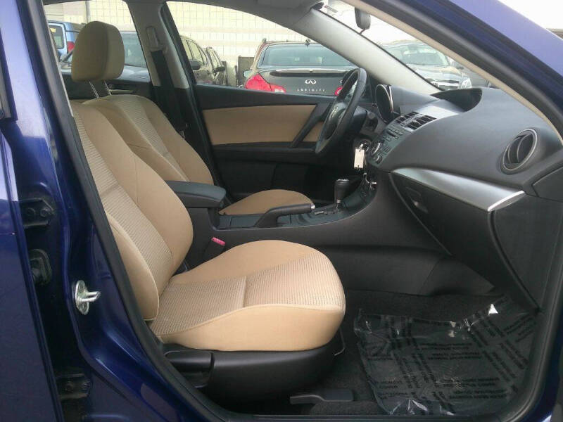 2012 Mazda MAZDA3 i Touring