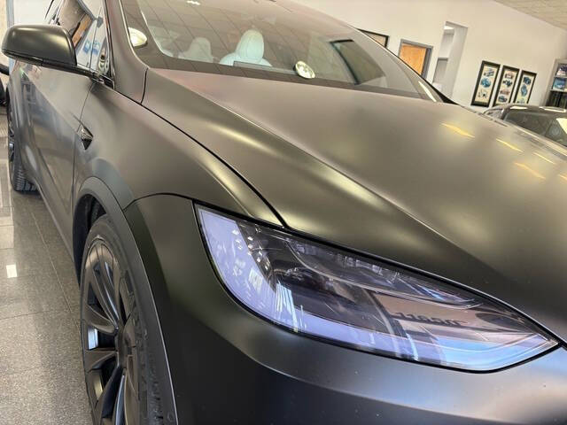 2023 Tesla Model X 11