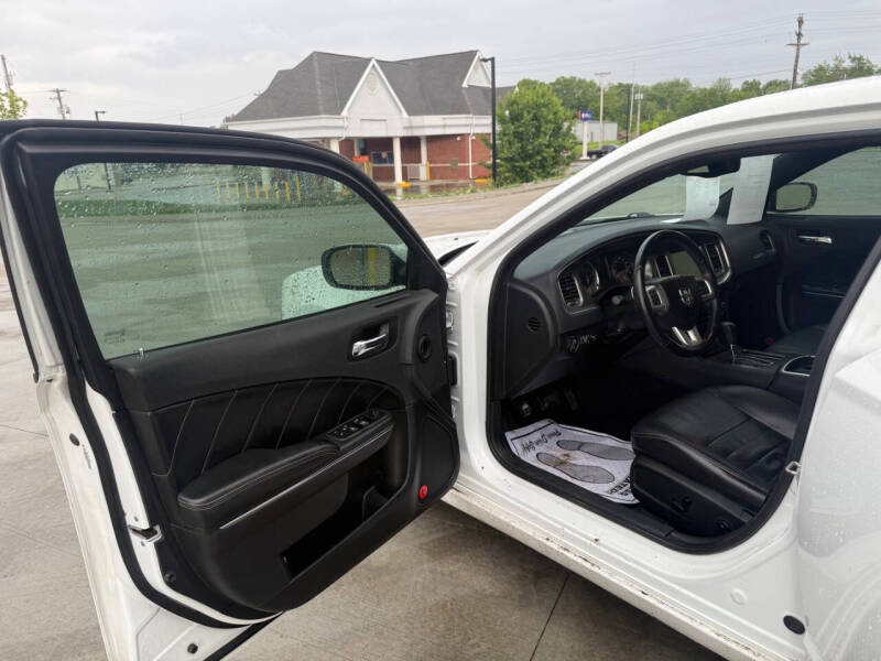 2013 Dodge Charger R/T Plus