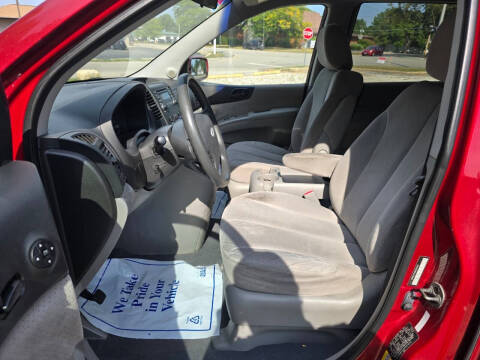 2008 Hyundai Entourage GLS