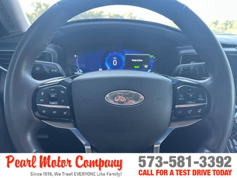 2022 Ford Explorer Hybrid Platinum