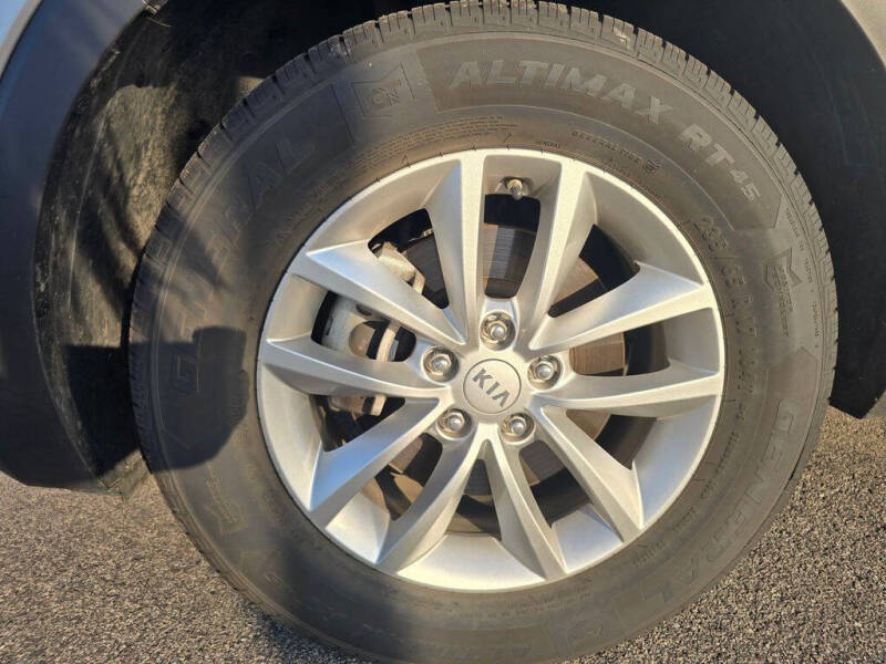 2016 Kia Sorento L