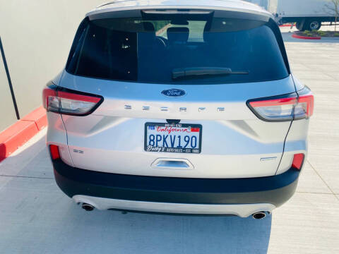 2020 Ford Escape SE