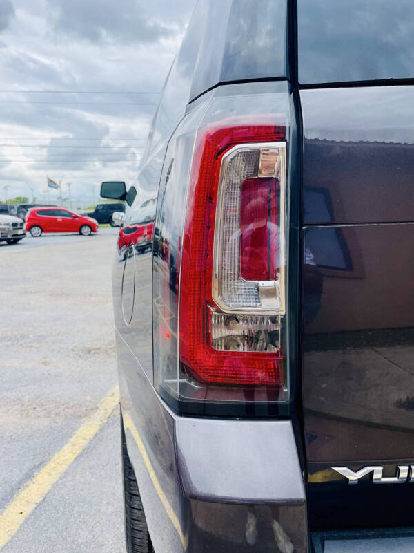 2016 GMC Yukon Denali