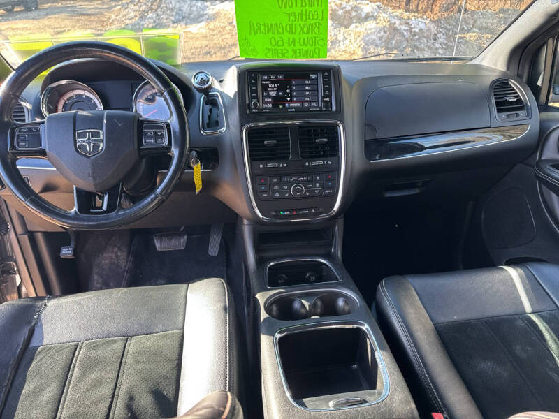 2016 Dodge Grand Caravan SXT Plus