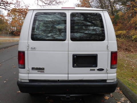 2012 Ford E-Series E-350 SD XL