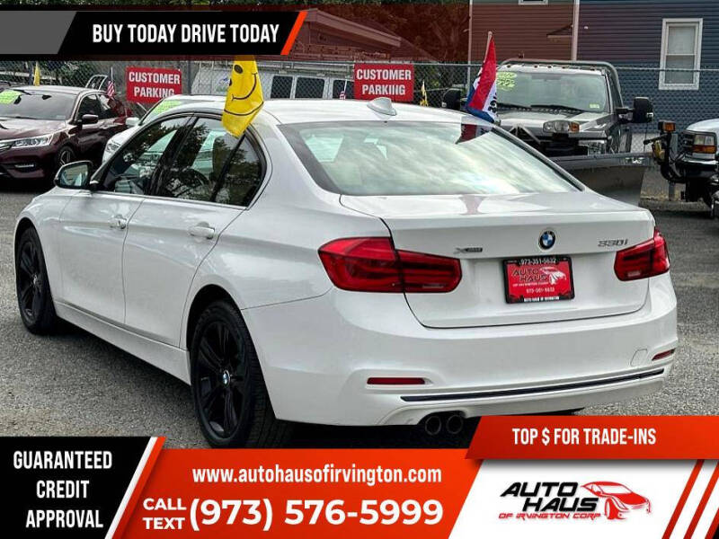 2018 BMW 3 Series 330i xDrive