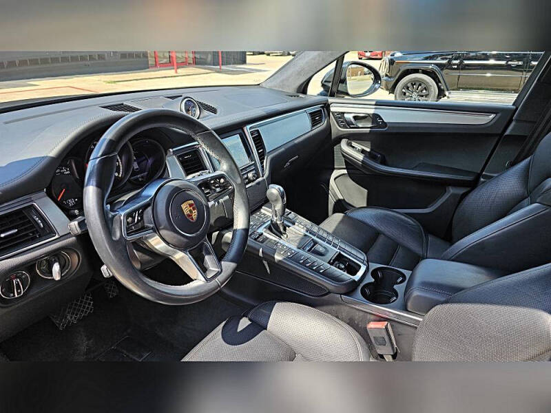 2016 Porsche Macan Turbo