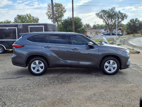 2022 Toyota Highlander L