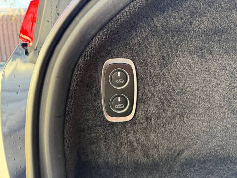 2021 Aston Martin DBX