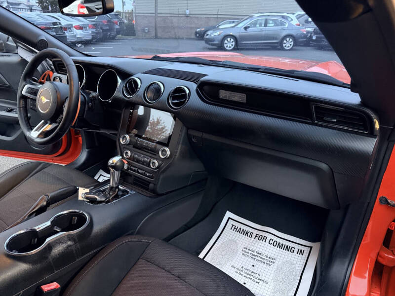 2016 Ford Mustang V6