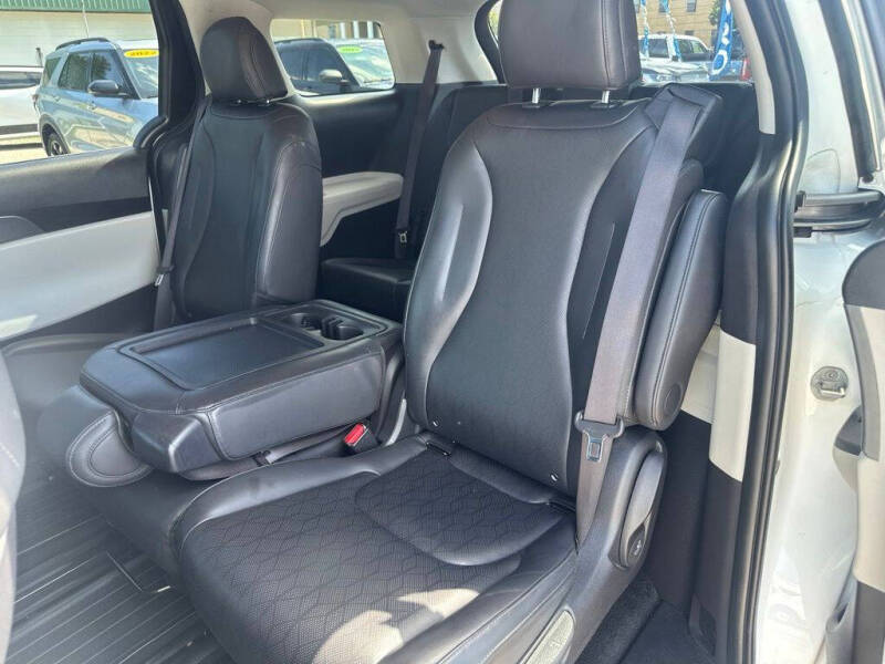 2024 Kia Carnival