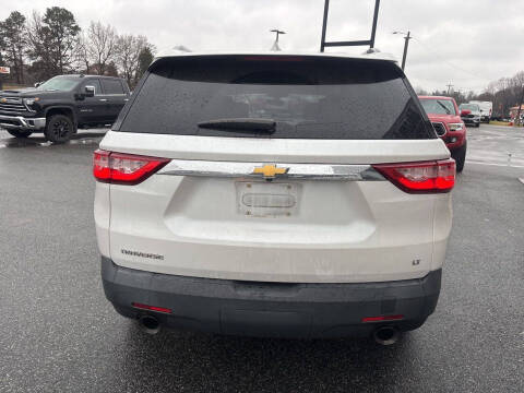 2018 Chevrolet Traverse LT Cloth