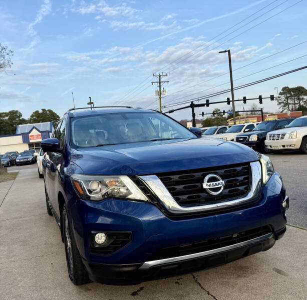 2017 Nissan Pathfinder SL