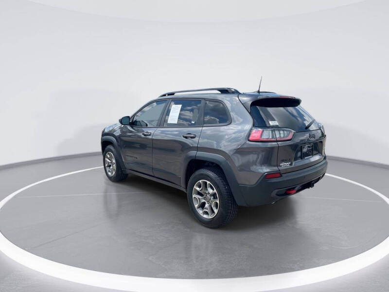 2023 Jeep Cherokee Trailhawk